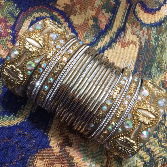 Indian/Pakistani Golden Indian Bangle set - Picture 1 of 2